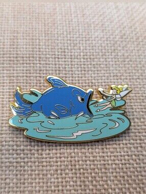 Loungefly pin Peterpan Tinkerbell and fish Disney